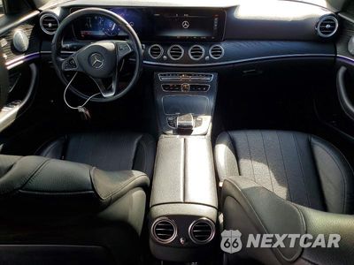 Zdjęcie 8 z 12 samochodu: 2018 MERCEDES-BENZ E 300 VIN:WDDZF4JB0JA320076 - miniatura