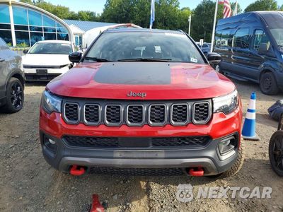 Piąte zdjęcie samochodu w środku: 2025 JEEP COMPASS TRAILHAWK VIN:3C4NJDDN3ST591978 - miniatura