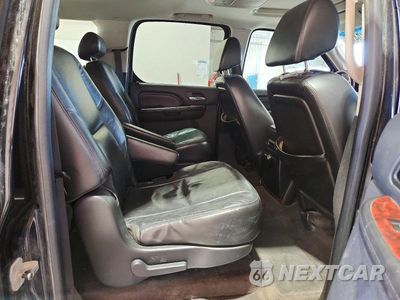 Zdjęcie 11 z 13 samochodu: 2009 CADILLAC ESCALADE ESV LUXURY VIN:1GYFK26299R143475 - miniatura