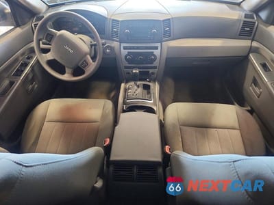 Zdjęcie 8 z 13 samochodu: 2006 JEEP GRAND CHEROKEE LAREDO VIN:1J4GR48646C197743 - miniatura