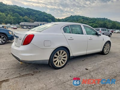 Trzecie zdjęcie samochodu z tyłu: 2010 LINCOLN MKS VIN:1LNHL9ER7AG603277 - miniatura