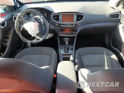 Zdjęcie 8 z 12 samochodu: 2018 HYUNDAI IONIQ SEL VIN:KMHC75LC4JU061742 - miniatura