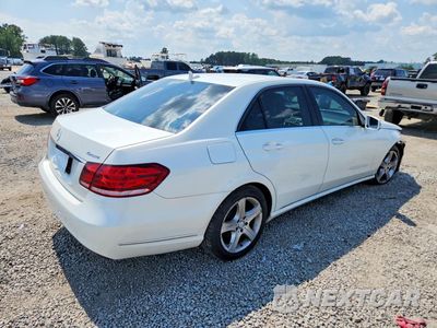 Trzecie zdjęcie samochodu z tyłu: 2016 MERCEDES-BENZ E 350 4MATIC VIN:WDDHF8JB7GB275031 - miniatura