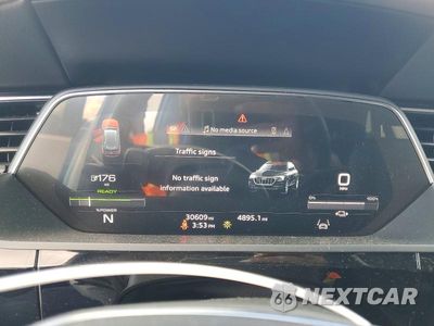 Zdjęcie 9 z 13 samochodu: 2022 AUDI E-TRON PREMIUM PLUS VIN:WA1LAAGE2NB004414 - miniatura