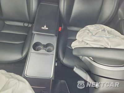 Zdjęcie 8 z 12 samochodu: 2021 TESLA MODEL 3 VIN:5YJ3E1EC1MF078303 - miniatura
