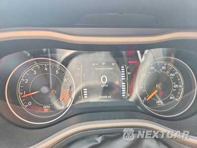 Zdjęcie 9 z 13 samochodu: 2015 JEEP CHEROKEE LATITUDE VIN:1C4PJLCS9FW782069 - miniatura