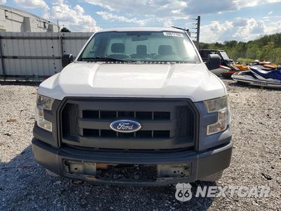 Piąte zdjęcie samochodu w środku: 2017 FORD F150 VIN:1FTMF1E82HKE24221 - miniatura