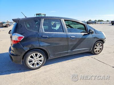Trzecie zdjęcie samochodu z tyłu: 2010 HONDA FIT SPORT VIN:JHMGE8H4XAC028201 - miniatura
