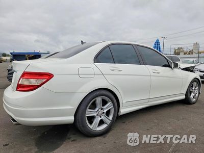 Trzecie zdjęcie samochodu z tyłu: 2011 MERCEDES-BENZ C 300 VIN:WDDGF5EB5BR182030 - miniatura
