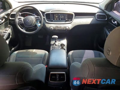 Zdjęcie 8 z 13 samochodu: 2020 KIA SORENTO S VIN:5XYPG4A56LG671070 - miniatura