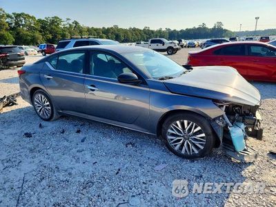 Czwarte zdjęcie samochodu z boku: 2025 NISSAN ALTIMA SV VIN:1N4BL4DVXSN365990 - miniatura