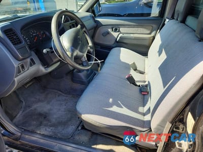 Zdjęcie 7 z 12 samochodu: 2001 NISSAN FRONTIER XE VIN:1N6DD21S81C403013 - miniatura