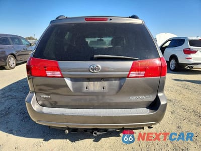 Zdjęcie 6 z 13 samochodu: 2004 TOYOTA SIENNA XLE 7 PASSENGER VIN:5TDZA22C04S010988 - miniatura