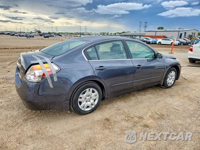 Trzecie zdjęcie samochodu z tyłu: 2010 NISSAN ALTIMA 2.5 VIN:1N4AL2AP2AN420324 - miniatura