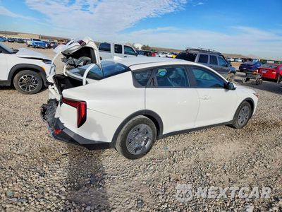 Trzecie zdjęcie samochodu z tyłu: 2025 KIA K4 LX VIN:3KPFT4DE2SE004513 - miniatura