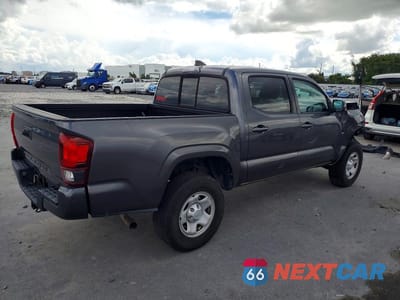 Trzecie zdjęcie samochodu z tyłu: 2021 TOYOTA TACOMA SR VIN:5TFAX5GNXMX194550 - miniatura