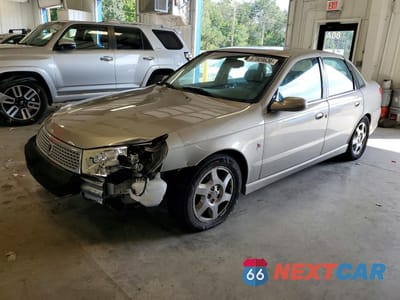 2003 SATURN L300 1G8JW54R83Y523274 - główne zdjęcie licytacji z USA - miniatura
