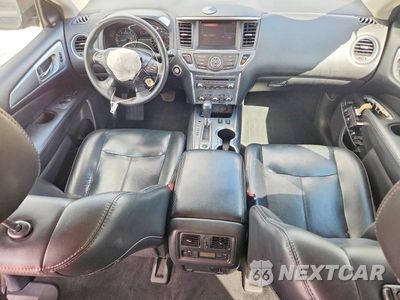 Zdjęcie 8 z 13 samochodu: 2017 NISSAN PATHFINDER SL VIN:5N1DR2MM2HC626543 - miniatura