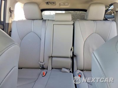 Zdjęcie 10 z 13 samochodu: 2021 TOYOTA HIGHLANDER HYBRID LIMITED VIN:5TDDBRCH4MS017890 - miniatura
