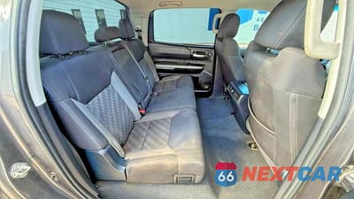 Zdjęcie 6 z 10 samochodu: 2016 TOYOTA TUNDRA SR5 VIN:5TFDW5F14GX524797 - miniatura