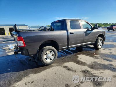 Trzecie zdjęcie samochodu z tyłu: 2024 RAM 2500 TRADESMAN VIN:3C6UR5CJ9RG315243 - miniatura