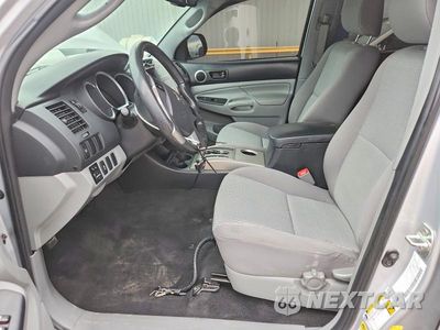 Zdjęcie 7 z 12 samochodu: 2013 TOYOTA TACOMA VIN:3TMJU4GN1DM141891 - miniatura