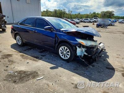 Czwarte zdjęcie samochodu z boku: 2015 TOYOTA CAMRY LE VIN:4T4BF1FKXFR501390 - miniatura