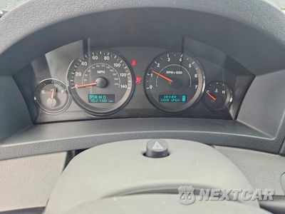 Zdjęcie 9 z 13 samochodu: 2006 JEEP GRAND CHEROKEE LAREDO VIN:1J8GR48K46C191634 - miniatura