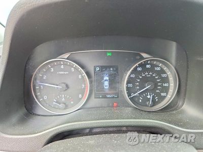 Zdjęcie 9 z 12 samochodu: 2018 HYUNDAI ELANTRA SEL VIN:5NPD84LF5JH373797 - miniatura