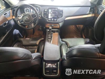 Zdjęcie 8 z 12 samochodu: 2016 VOLVO XC90 T6 VIN:YV4A22PL3G1024854 - miniatura