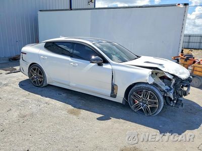 Czwarte zdjęcie samochodu z boku: 2022 KIA STINGER GT1 VIN:KNAE45LC0N6106043 - miniatura
