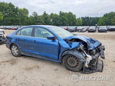Czwarte zdjęcie samochodu z boku: 2017 VOLKSWAGEN JETTA S VIN:3VW2B7AJ5HM412858 - miniatura