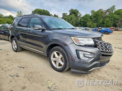 Czwarte zdjęcie samochodu z boku: 2017 FORD EXPLORER XLT VIN:1FM5K8DHXHGC64582 - miniatura