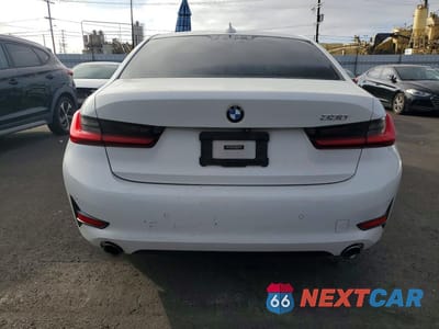 Zdjęcie 6 z 12 samochodu: 2020 BMW 3ER 330I VIN:3MW5R1J04L8B03848 - miniatura