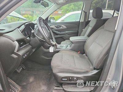 Zdjęcie 7 z 13 samochodu: 2018 CHEVROLET TRAVERSE LT VIN:1GNEVGKW2JJ110696 - miniatura