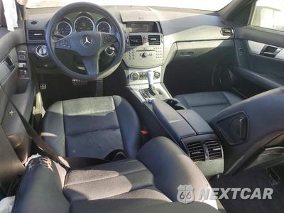 Zdjęcie 8 z 12 samochodu: 2011 MERCEDES-BENZ C 300 VIN:WDDGF5EB3BA420780 - miniatura