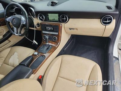Zdjęcie 8 z 13 samochodu: 2015 MERCEDES-BENZ SLK 250 VIN:WDDPK4HA7FF099814 - miniatura