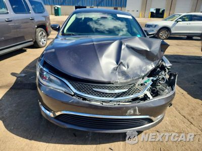 Piąte zdjęcie samochodu w środku: 2015 CHRYSLER 200 LIMITED VIN:1C3CCCAB5FN654594 - miniatura