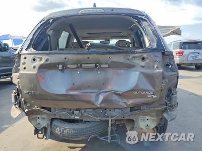 Zdjęcie 6 z 12 samochodu: 2017 MITSUBISHI OUTLANDER GT VIN:JA4JZ4AX1HZ007764 - miniatura