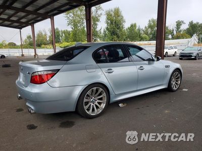 Trzecie zdjęcie samochodu z tyłu: 2006 BMW M5 VIN:WBSNB935X6B581315 - miniatura