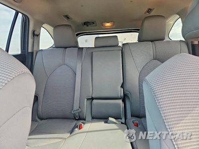Zdjęcie 10 z 13 samochodu: 2024 TOYOTA HIGHLANDER LE VIN:5TDKDRAH4RS050710 - miniatura