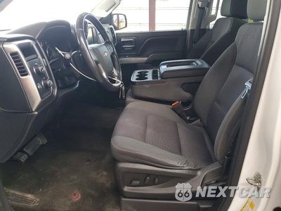 Zdjęcie 7 z 12 samochodu: 2018 CHEVROLET SILVERADO K1500 LT VIN:3GCUKREC5JG261091 - miniatura