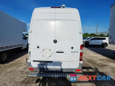 Zdjęcie 6 z 13 samochodu: 2011 MERCEDES-BENZ SPRINTER 2500 VIN:WD3PE8CB1B5591841 - miniatura