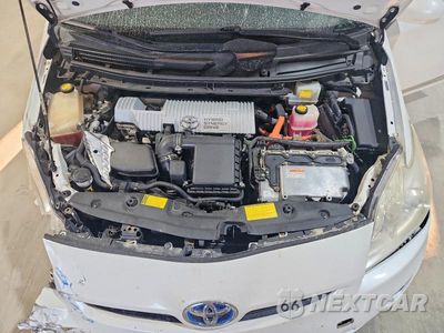 Zdjęcie 12 z 14 samochodu: 2011 TOYOTA PRIUS THREE VIN:JTDKN3DU6B5326609 - miniatura