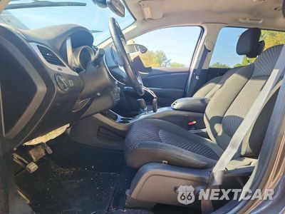 Zdjęcie 7 z 13 samochodu: 2020 DODGE JOURNEY SE VIN:3C4PDCAB9LT269027 - miniatura