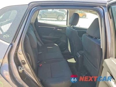 Zdjęcie 10 z 13 samochodu: 2018 HONDA FIT EX VIN:3HGGK5H85JM701584 - miniatura