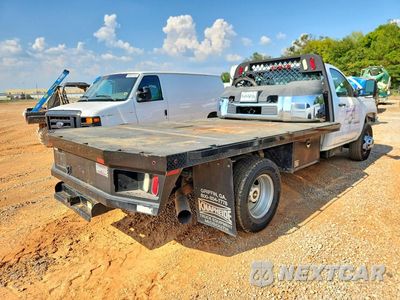 Trzecie zdjęcie samochodu z tyłu: 2015 CHEVROLET SILVERADO C3500 VIN:1GB3CYC86FF612699 - miniatura
