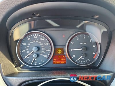 Zdjęcie 9 z 12 samochodu: 2006 BMW 3 SERIES I VIN:WBAVB13556KX67902 - miniatura