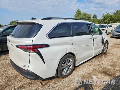 Trzecie zdjęcie samochodu z tyłu: 2022 TOYOTA SIENNA XLE VIN:5TDJRKEC8NS097137 - miniatura