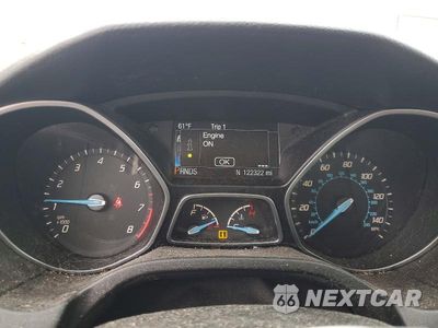 Zdjęcie 9 z 12 samochodu: 2014 FORD FOCUS TITANIUM VIN:1FADP3J28EL407297 - miniatura